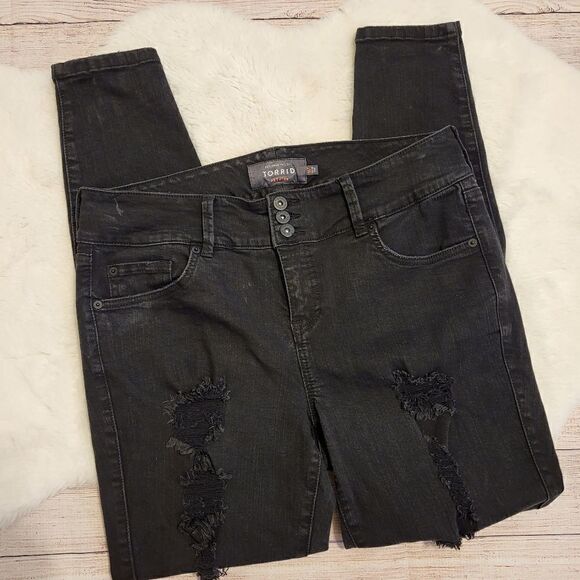 Torrid black factory distressed jeggings - Picture 1 of 10